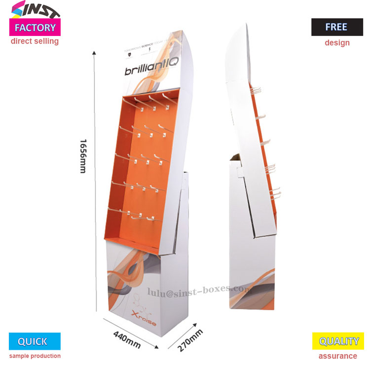 Kartónový stojan na háčik na myš